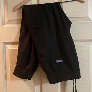 Medium black med couture jogger scrubs